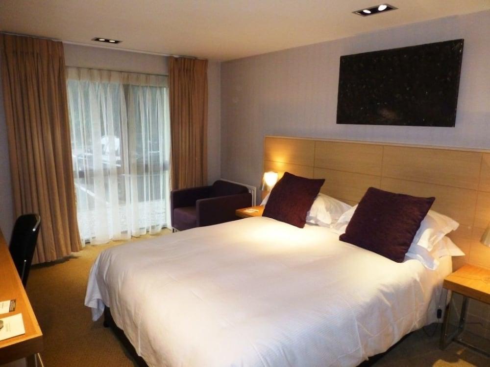 Beales Hotel Hatfield  Eksteriør billede