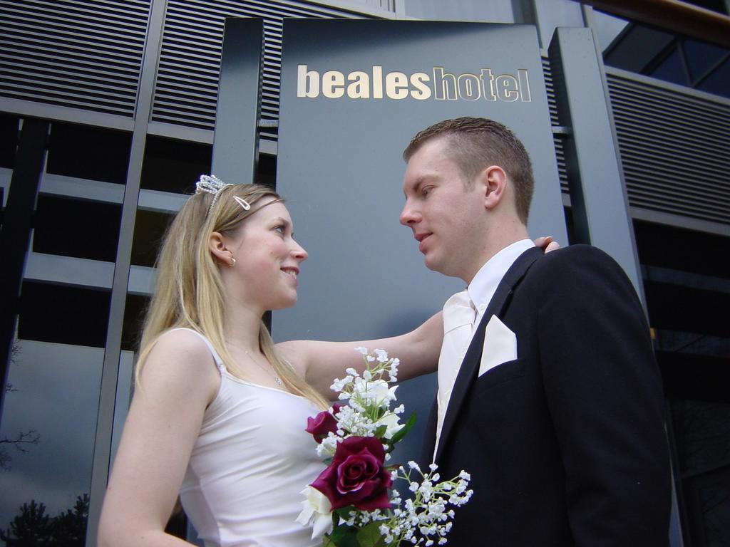 Beales Hotel Hatfield  Eksteriør billede