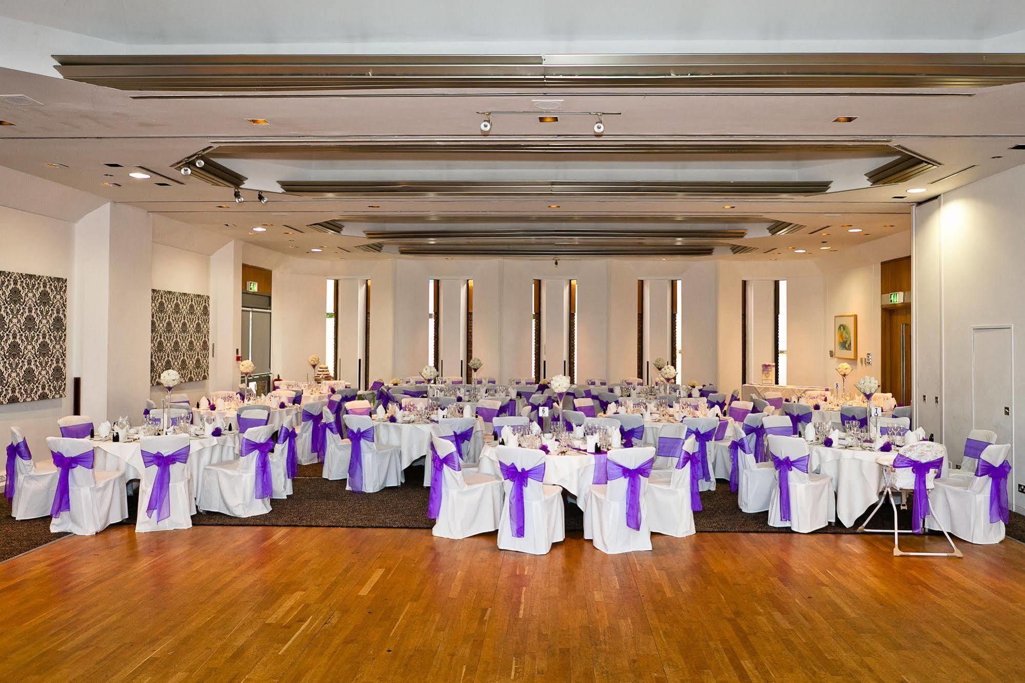 Beales Hotel Hatfield  Eksteriør billede