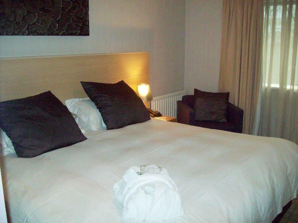 Beales Hotel Hatfield  Eksteriør billede